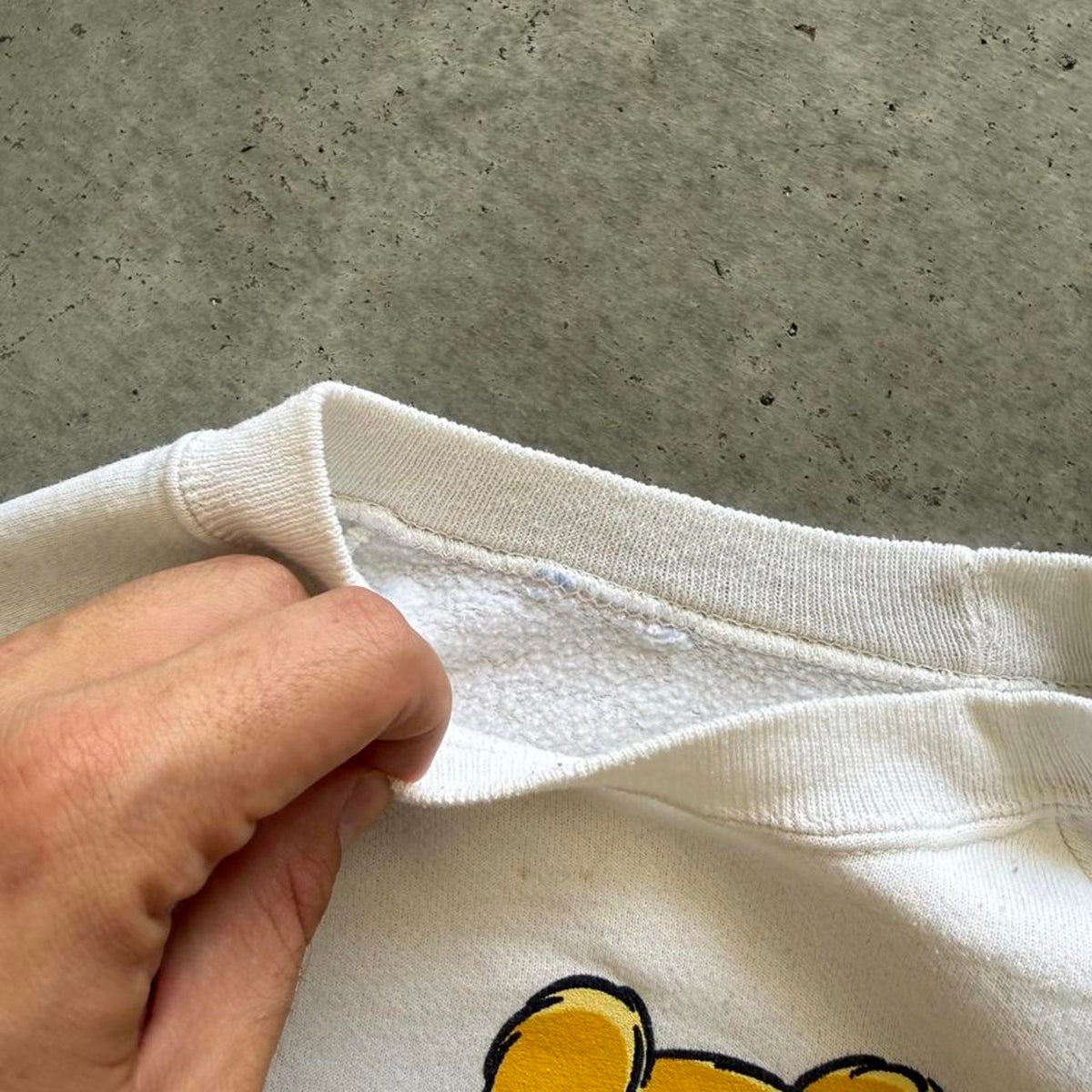 Vintage 90s Disney Winnie the Pooh Crewneck - Large
