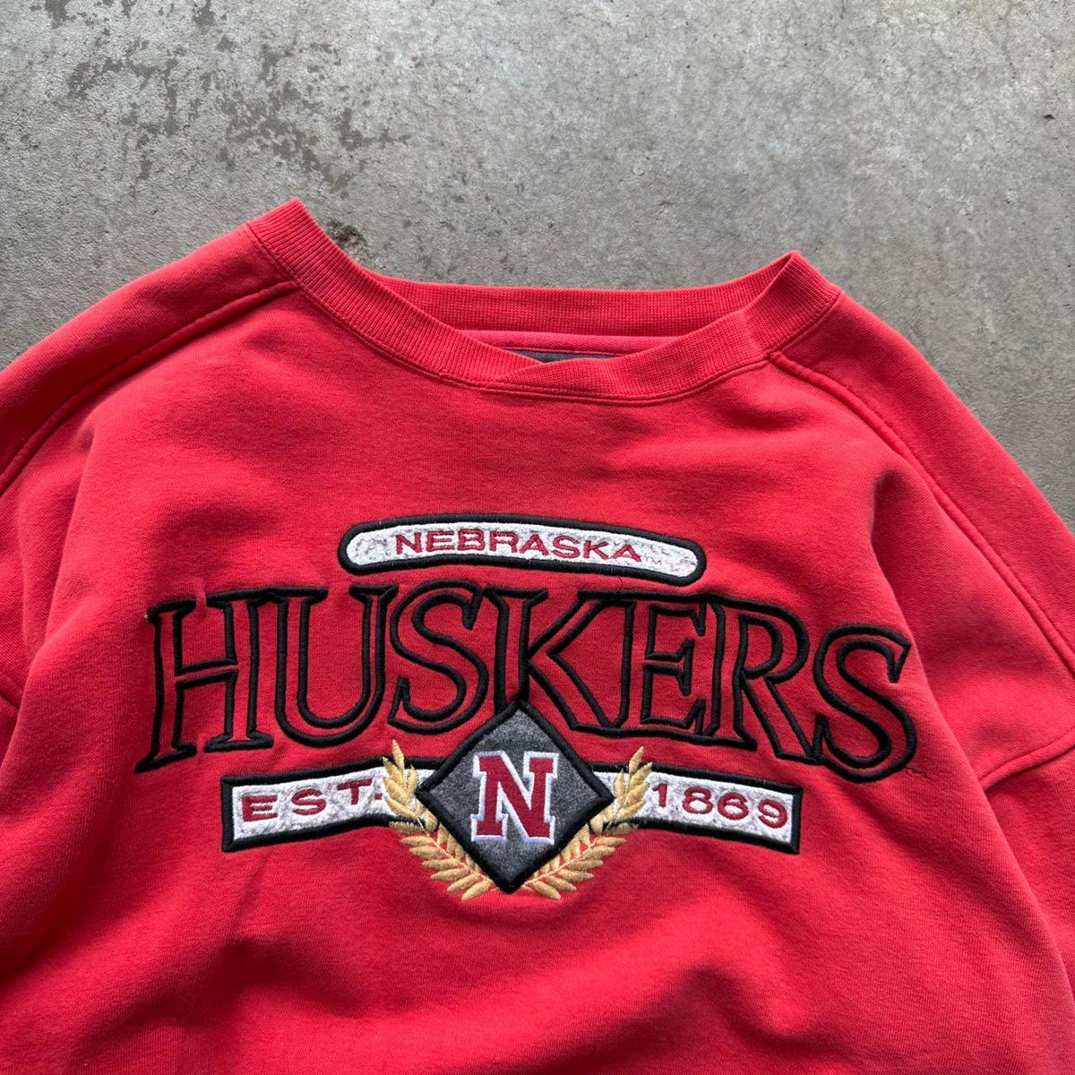 Vintage 90s Nebraska Huskers Embroidered Crewneck - X-Large