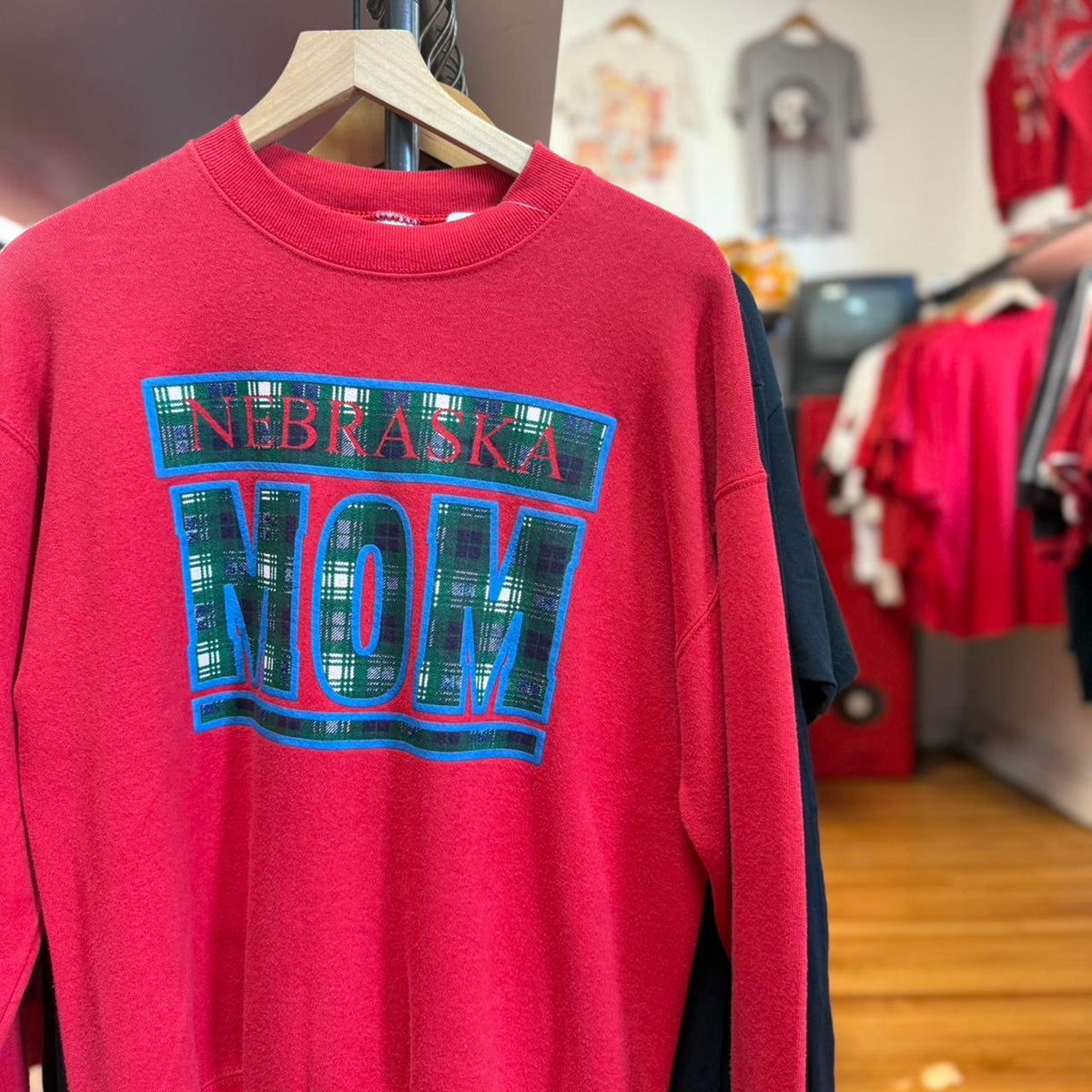 Vintage 90s Nebraska Huskers Mom Plaid Crewneck