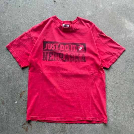 Vintage Y2K Nebraska Huskers Nike Just Do It T-Shirt - Medium
