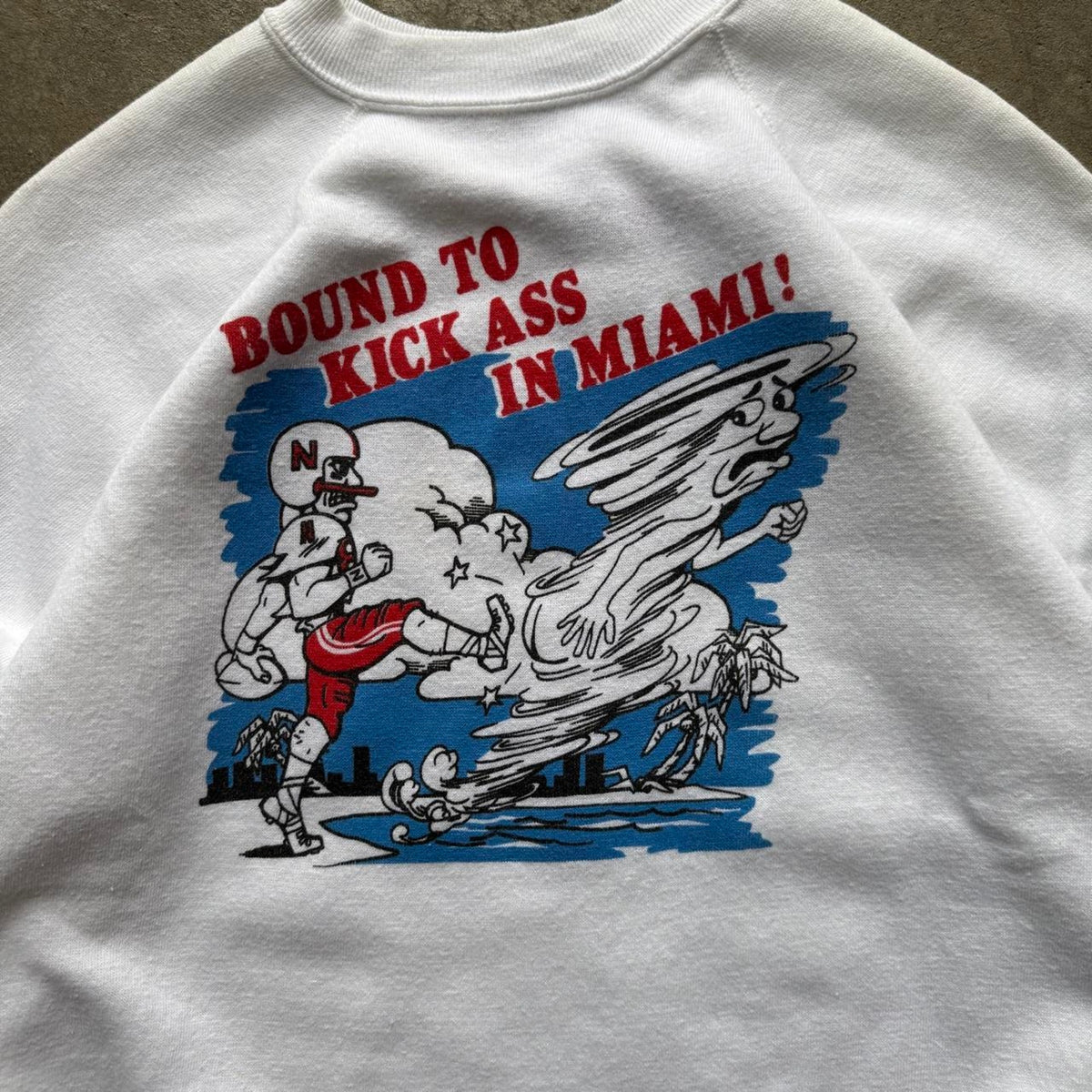 Vintage 90s Nebraska Huskers Bound to Kick Miamias Ass Crewneck - X-Large