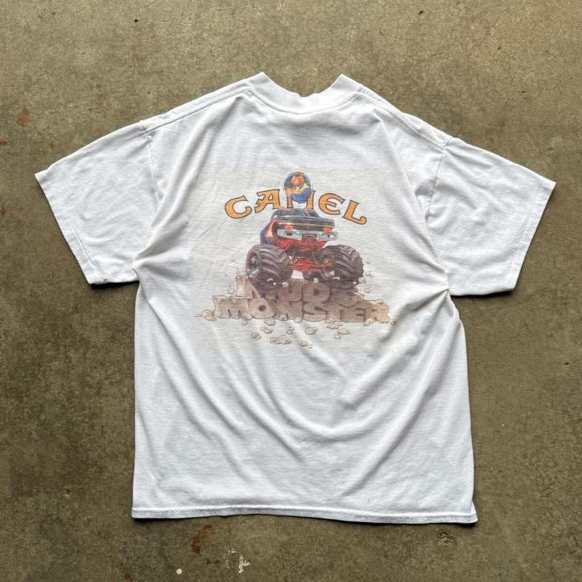 Vintage 90s Camel Mud and Monster Series Pocket T-Shirt - X-Large