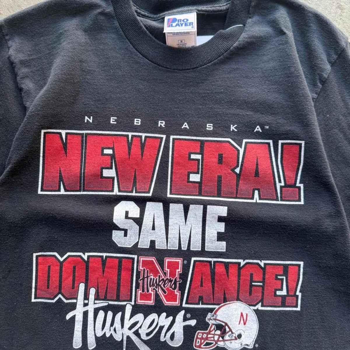 Vintage 90s Nebraska Huskers New Era T-Shirt - Medium