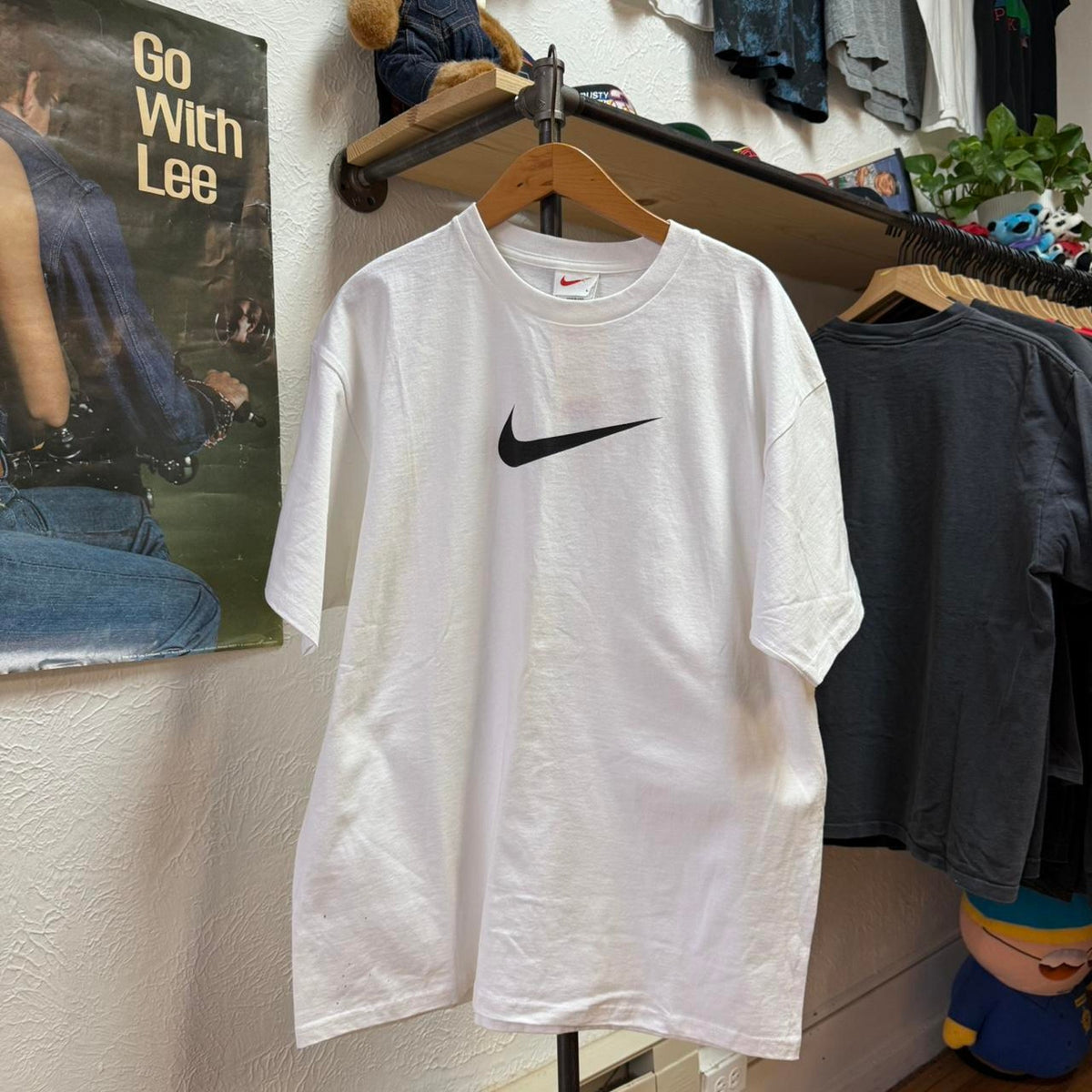 Vintage 90s Nike Center Swoosh T-Shirt - Large