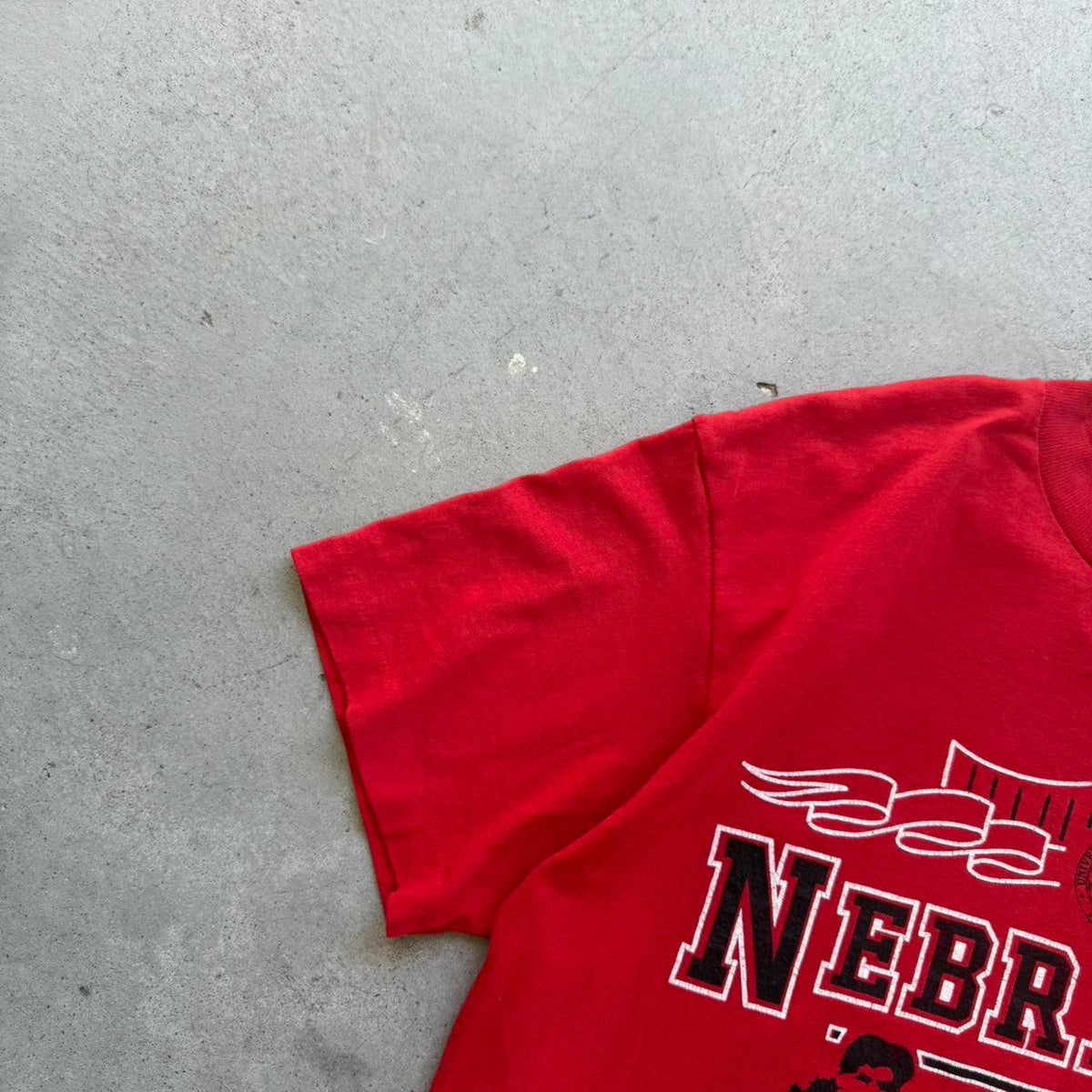 Vintage 90s Nebraska Huskers Football Player T-Shirt - Large