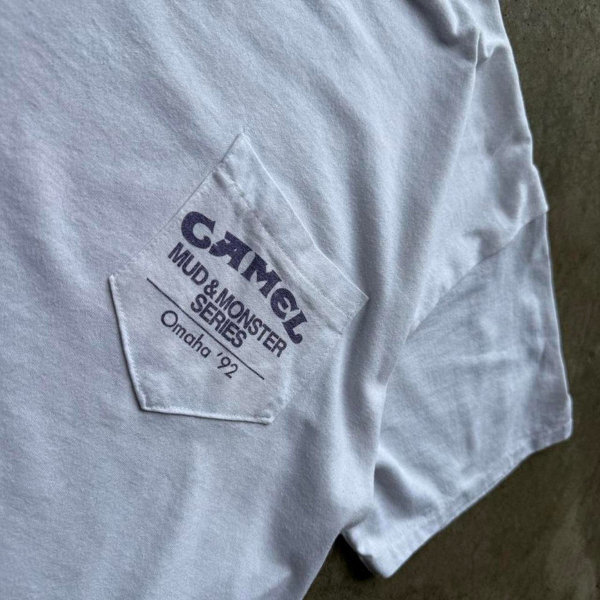 Vintage 90s Camel Mud and Monster Series Pocket T-Shirt - X-Large