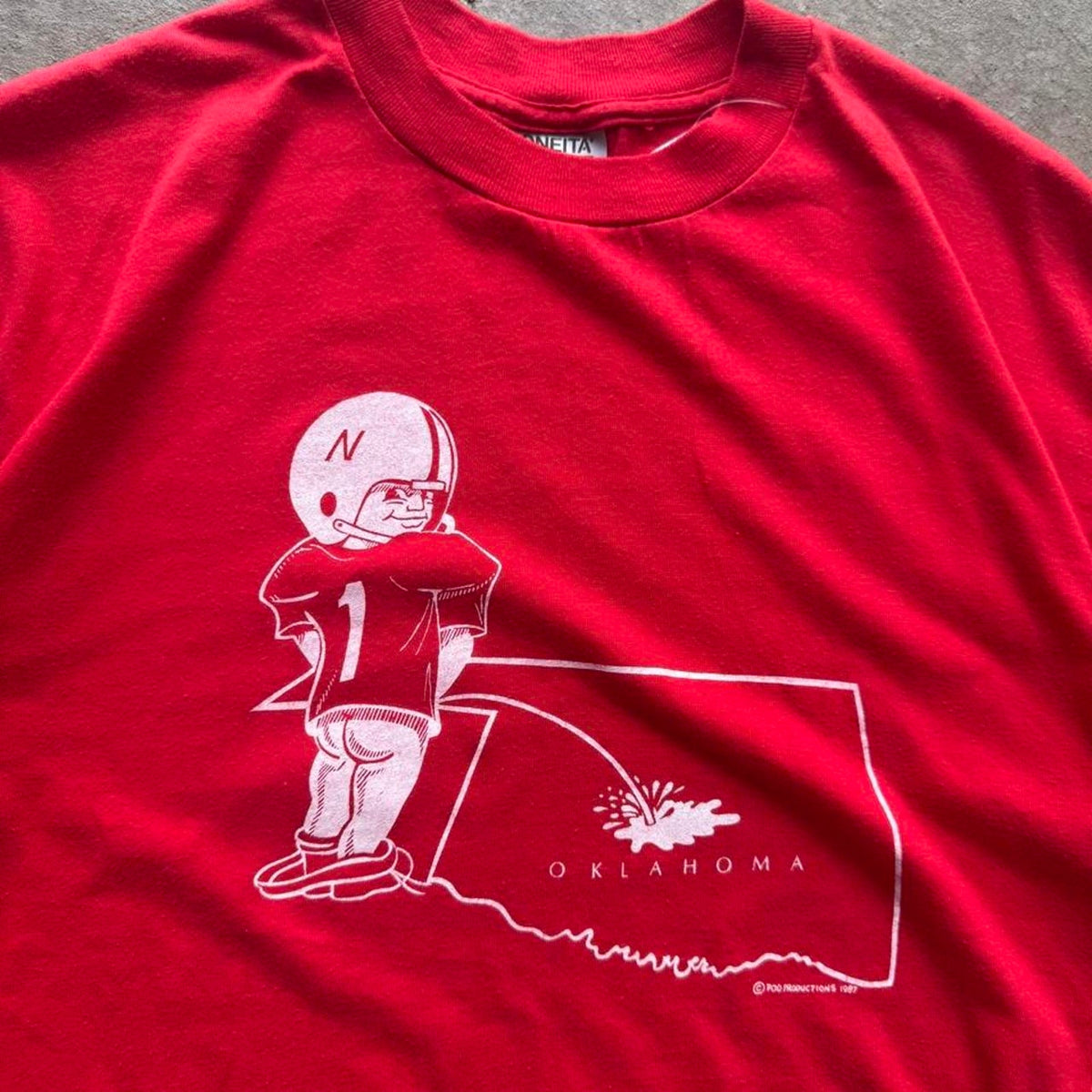 Vintage 80s Nebraska Huskers Pee on Oklahoma T-Shirt - X-Large