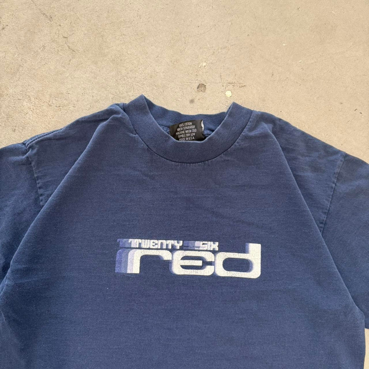 Vintage 90s Twenty Six Red Skater Skateboarding T-Shirt - Large