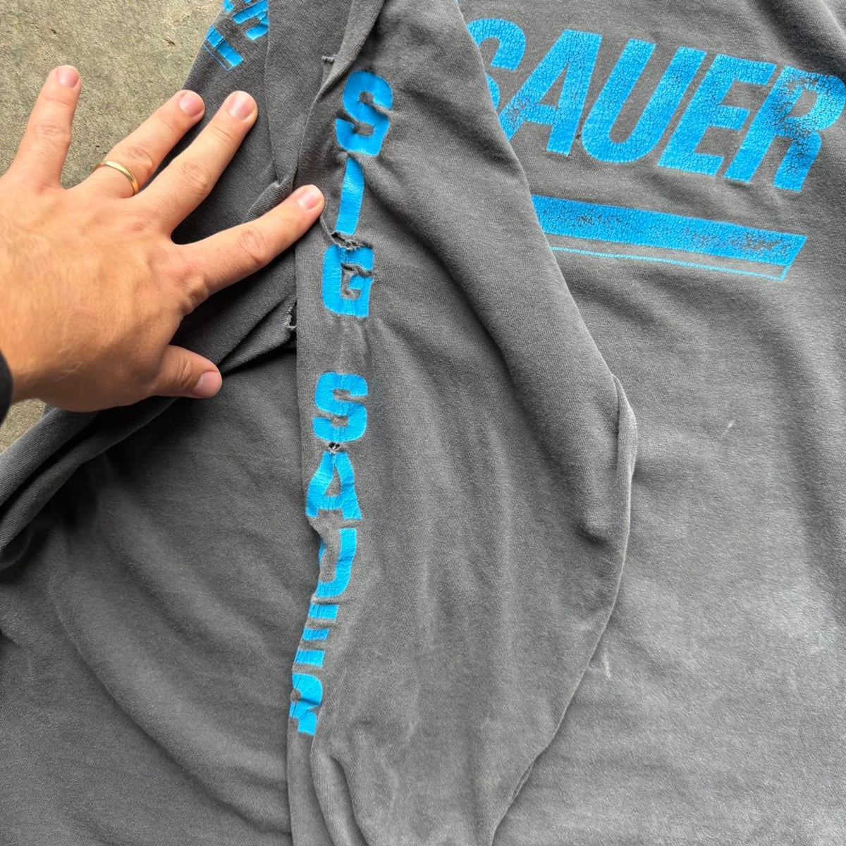 Vintage Faded Black Sig Sauer Gun T-Shirt - X-Large