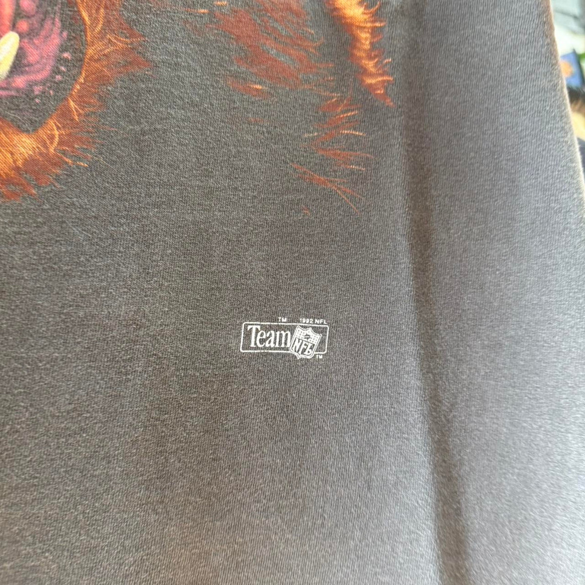 Vintage 90s Faded Chicago Bears Realism NFL T-Shirt - Large