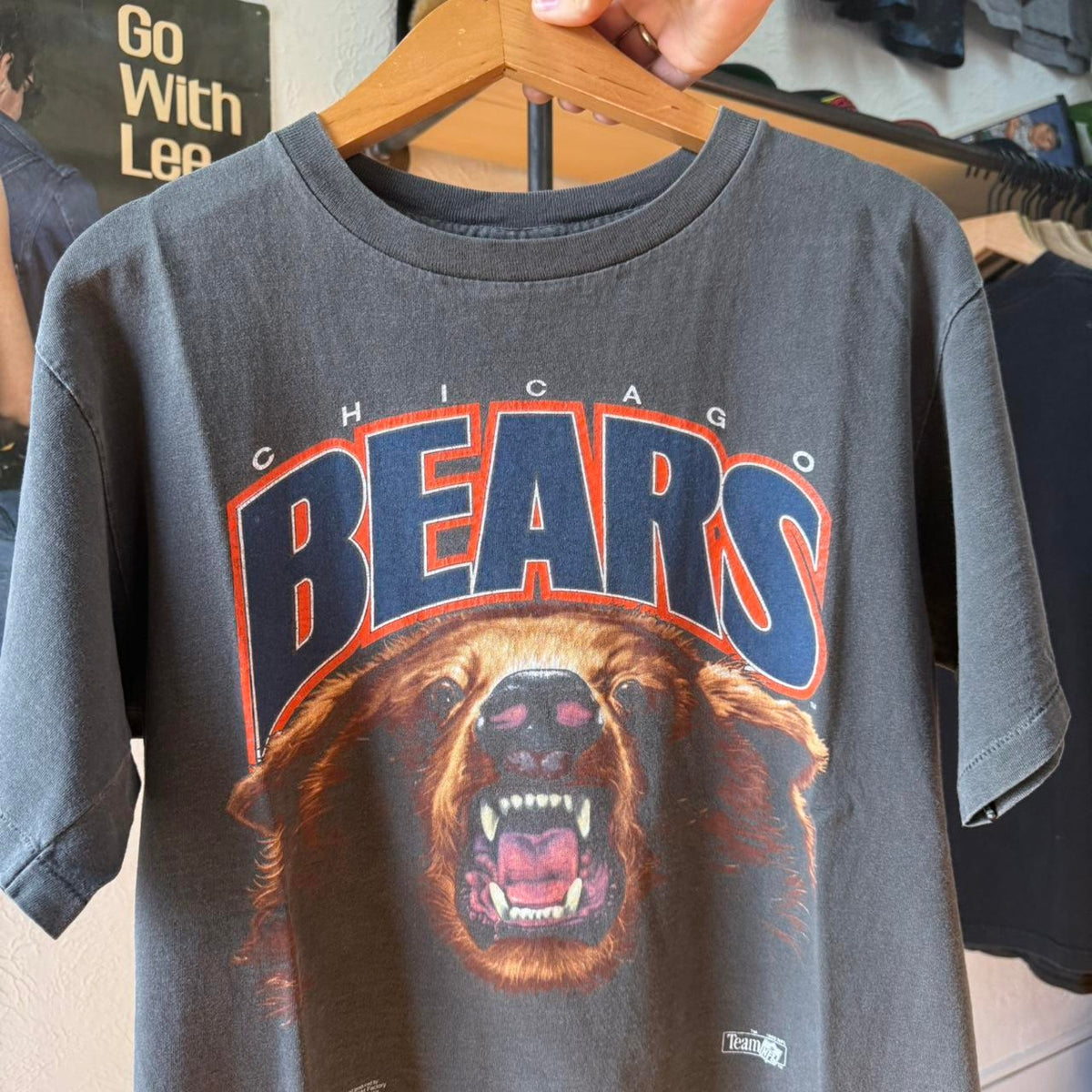 Vintage 90s Faded Chicago Bears Realism NFL T-Shirt - Large