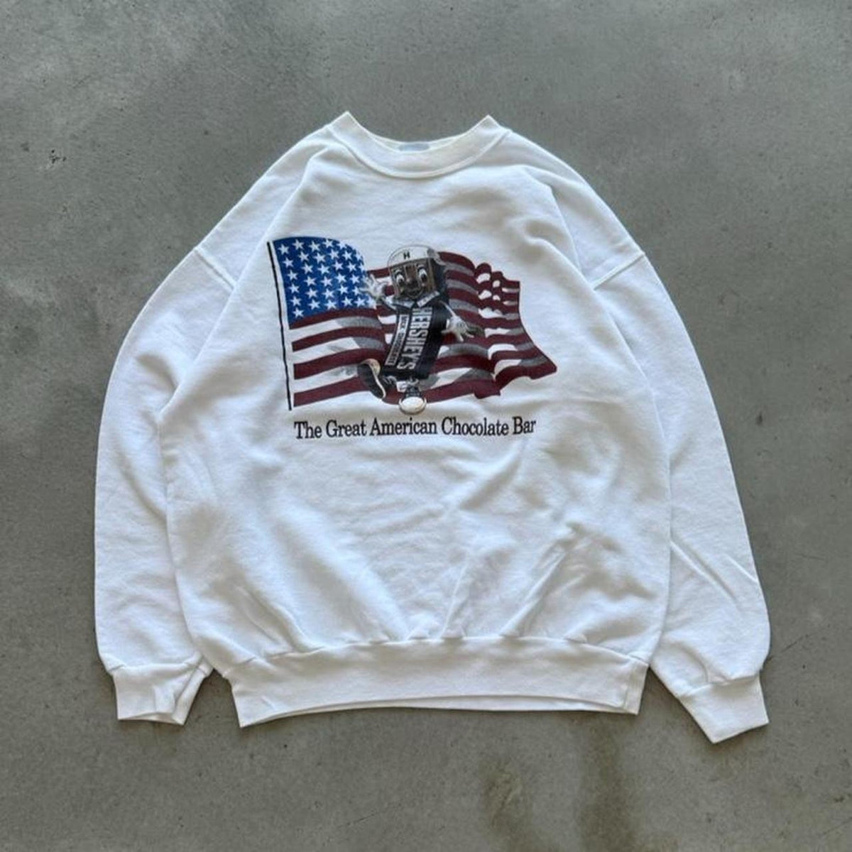Vintage 90s Hersheys The Great American Chocolate Bar Crewneck  - Large