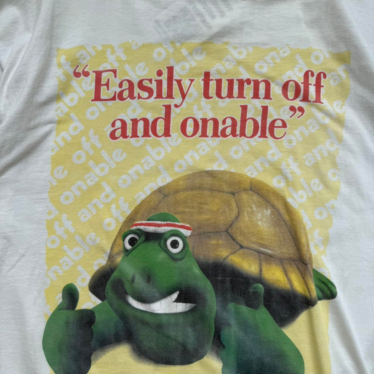 Vintage 90s Creature Comforts Easily Turn Off and Onable T-Shirt - X-Large