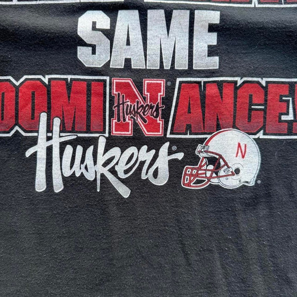 Vintage 90s Nebraska Huskers New Era T-Shirt - Medium