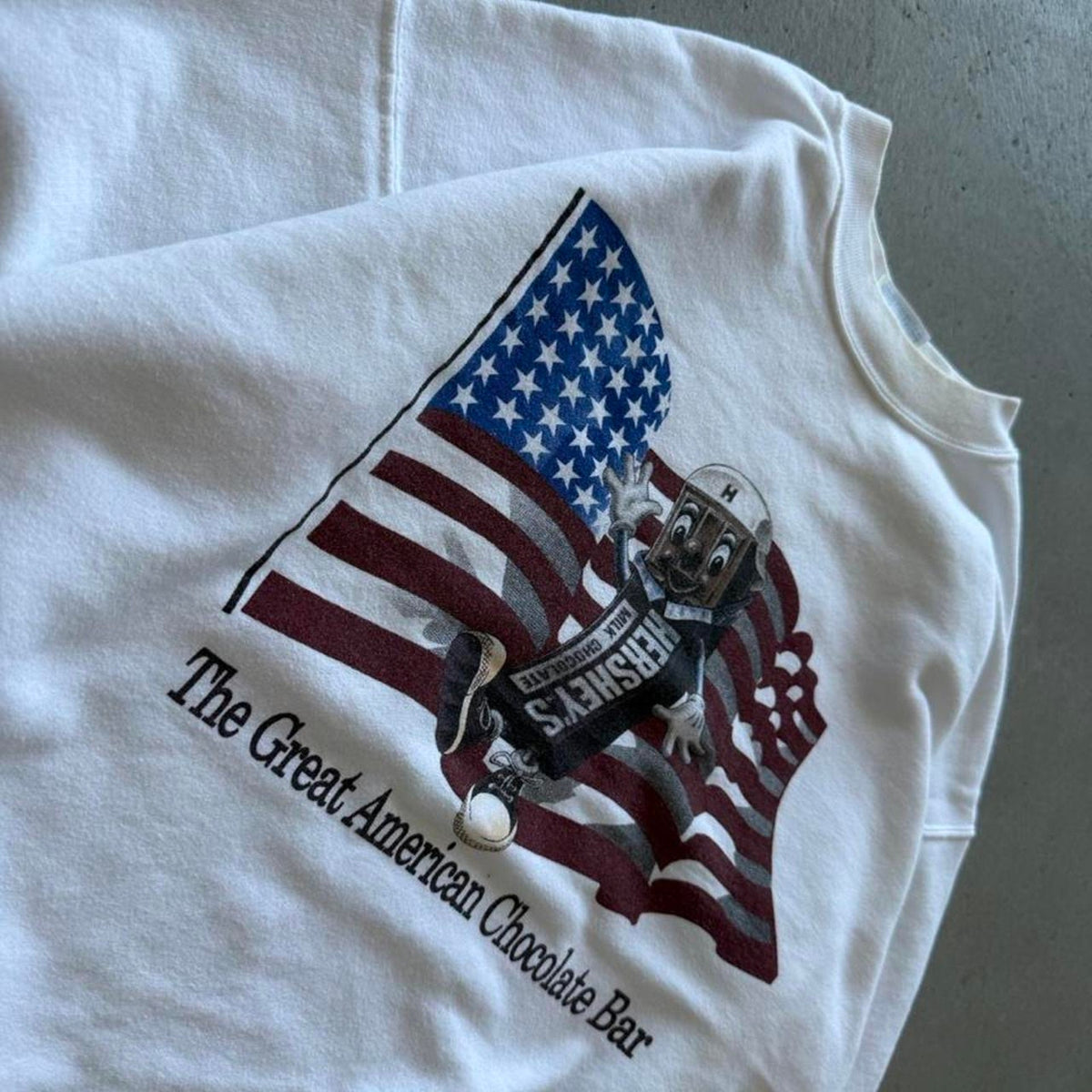 Vintage 90s Hersheys The Great American Chocolate Bar Crewneck  - Large