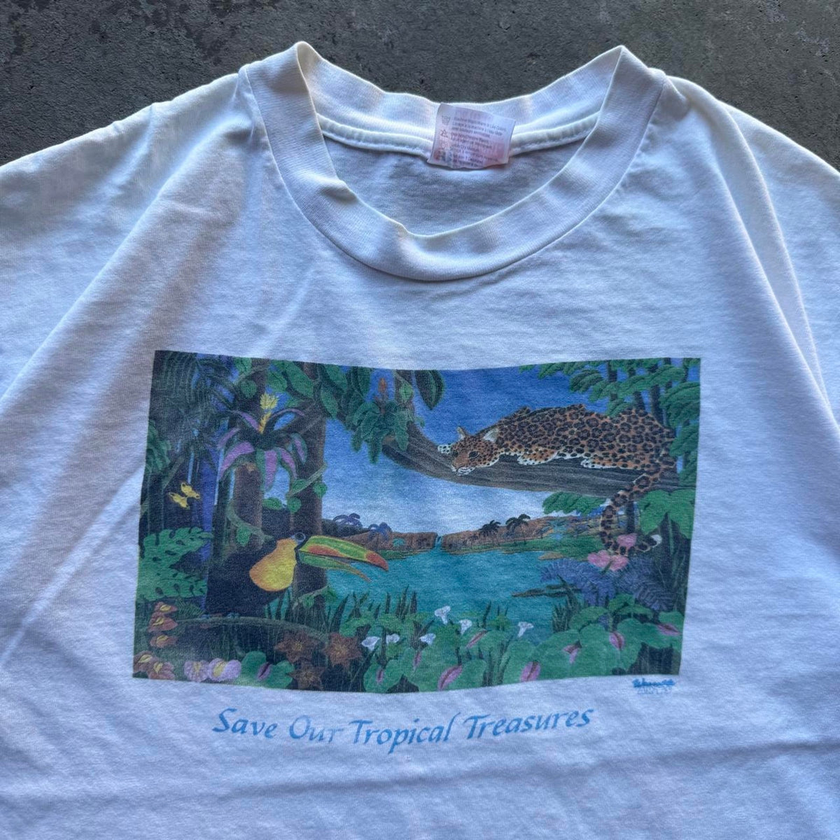 Vintage 90s Save the Tropical Treasures Animal Forest T-Shirt - Large