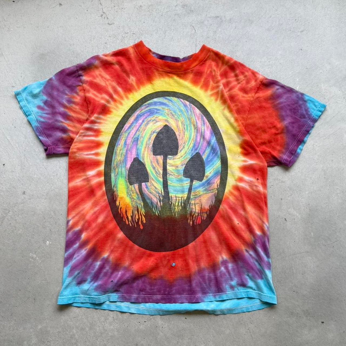 Vintage 90s Tie Dye Mushroom Spiral T-Shirt - X-Large