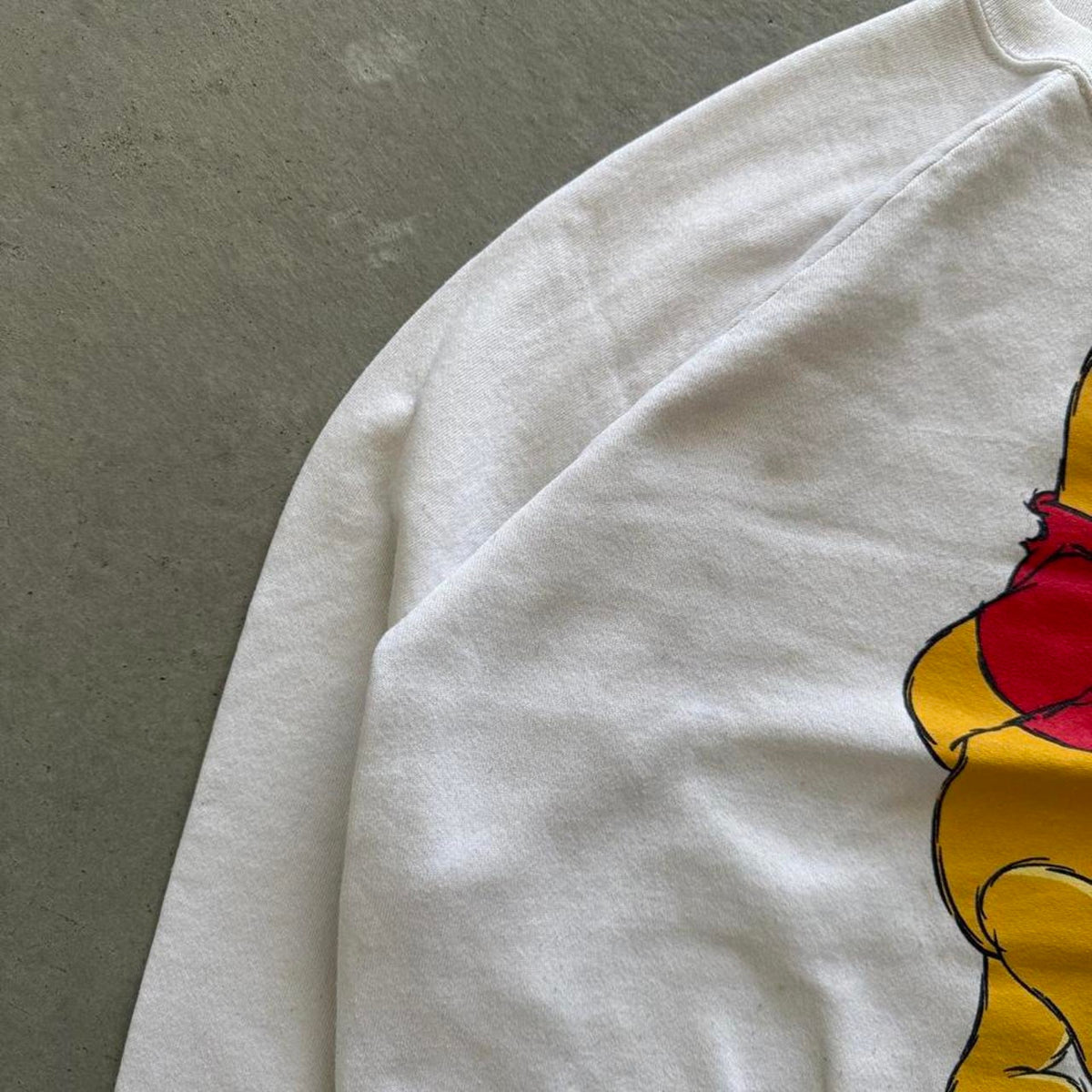 Vintage 90s Disney Winnie the Pooh Crewneck - Large