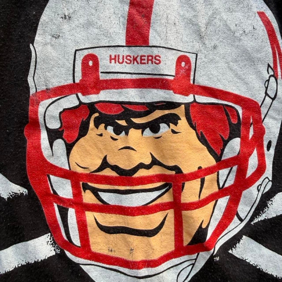 Vintage 90s Nebraska Huskers Blackshirts Herbie Helmet T-Shirt - Medium