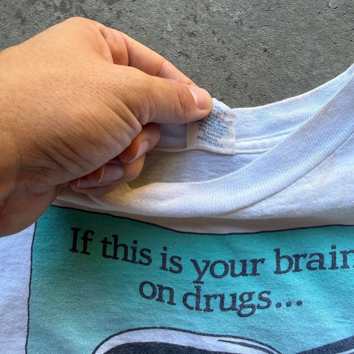 Vintage 90s Brain on Drugs Egg Breakfast T-Shirt - Large