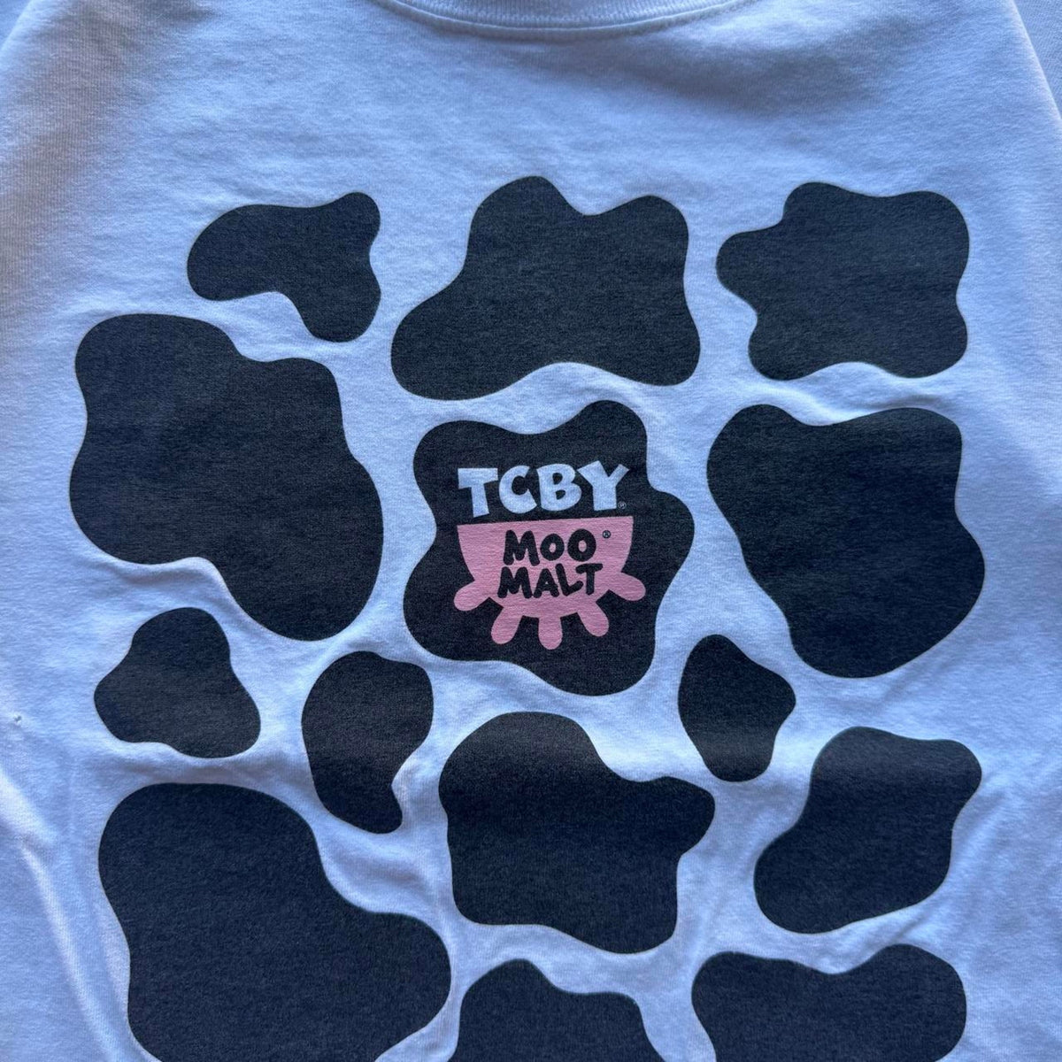 Vintage Y2K TCBY Moo Malt Newspaper T-Shirt - Small