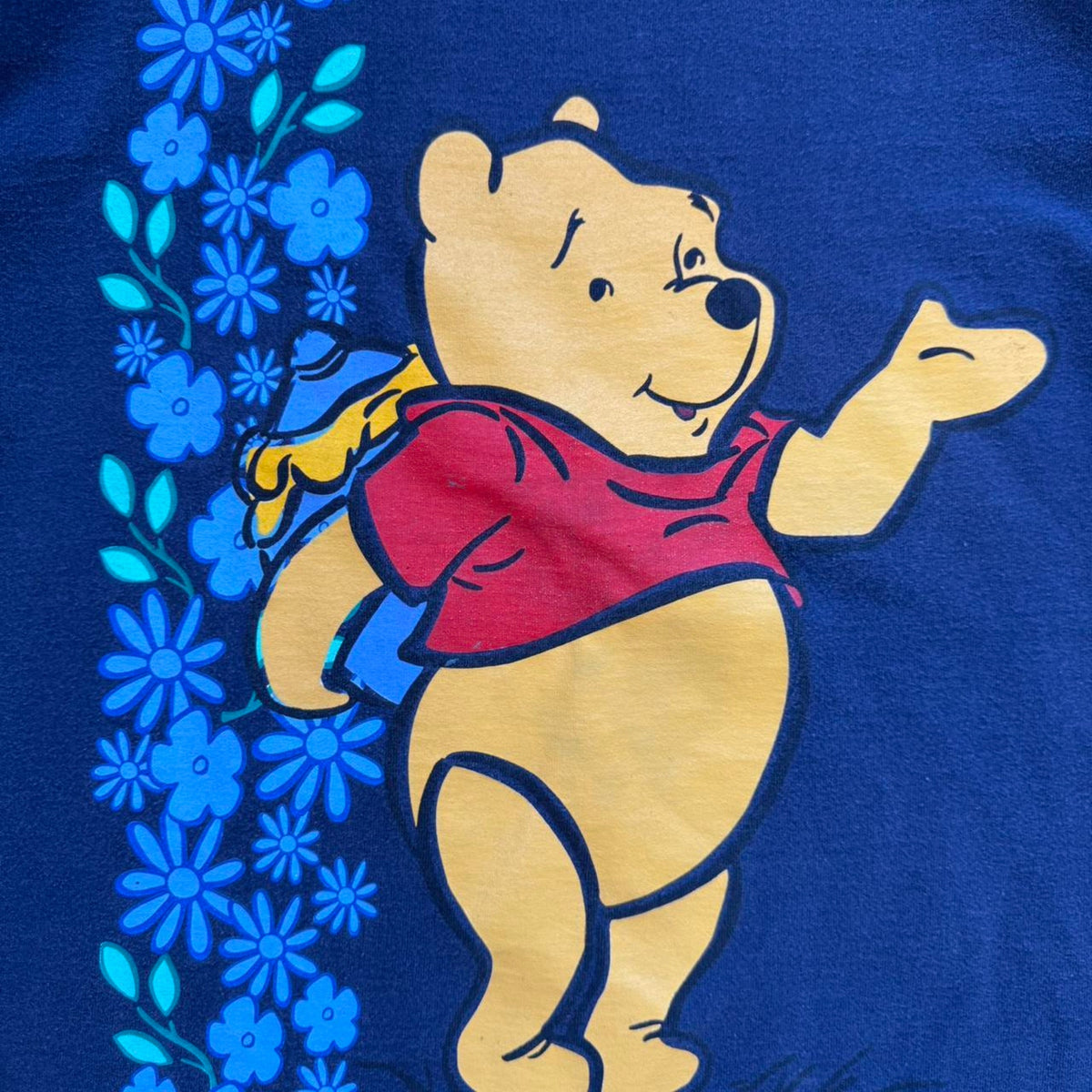 Vintage 90s Winnie the Pooh Disney T-Shirt - Large